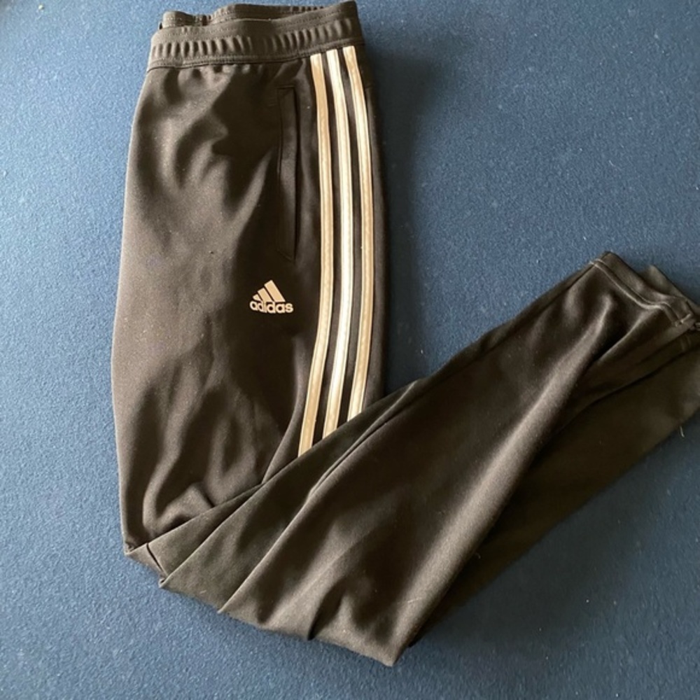 ADIDAS climacool zipper bottom athletic pants! Unisex but listed under womens🖤